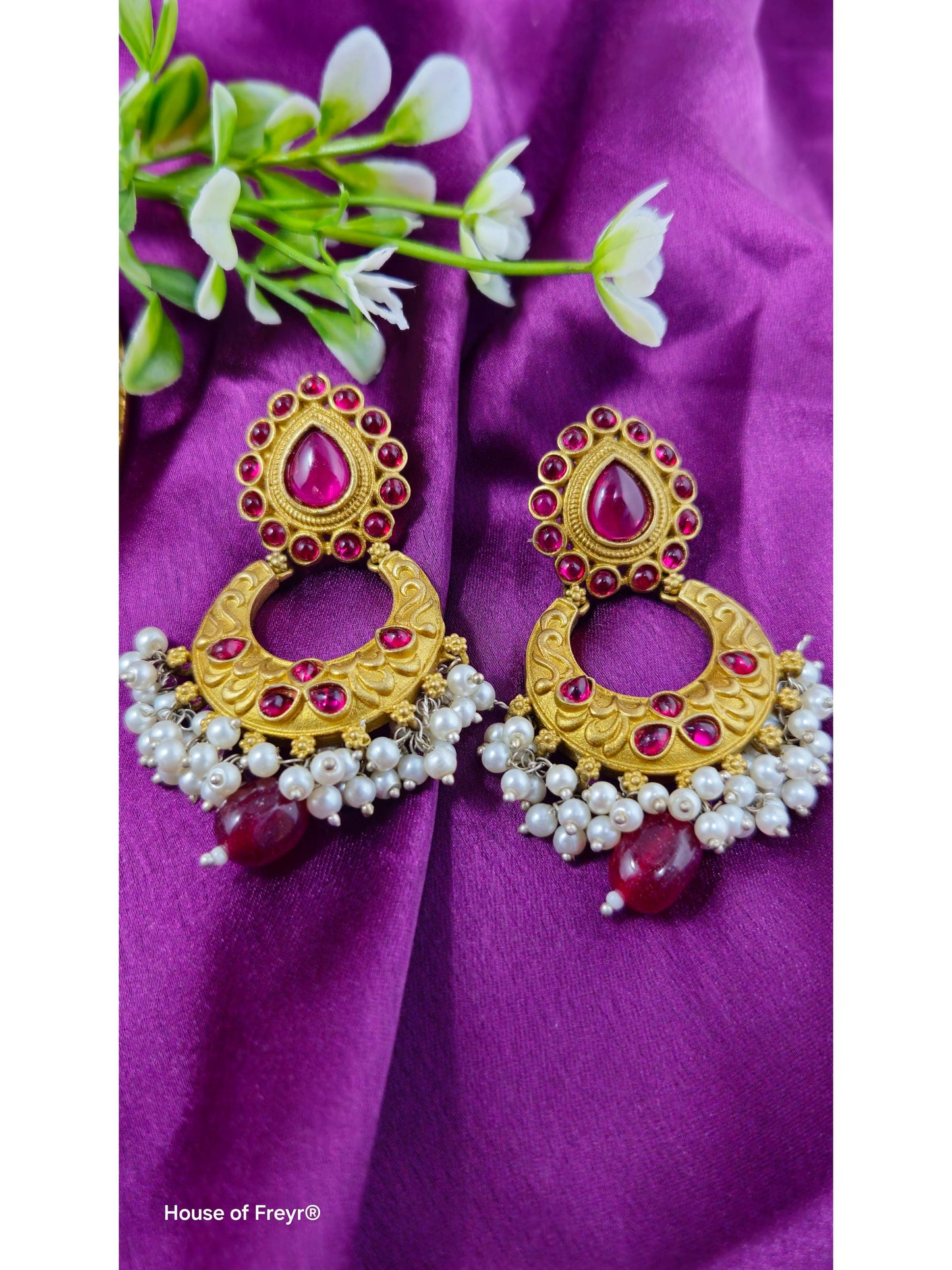 Heritage Antique Gold Necklace Set with Ruby Stones & Pearl Embellishments