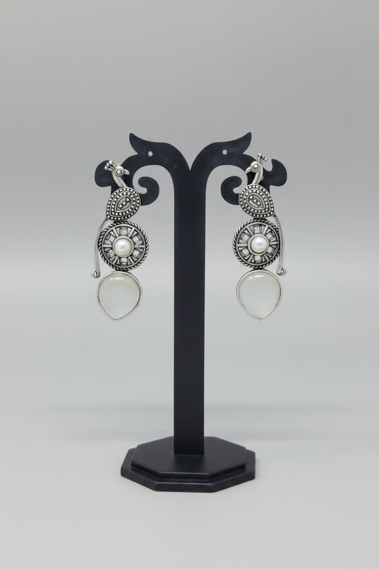 Premium Oxidised silver dangler earring with pearl and white Monalisa stone